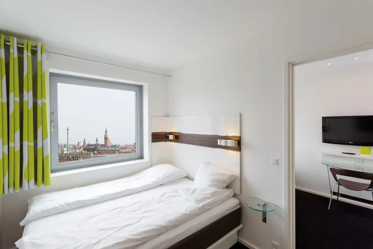 Family Wakeup room