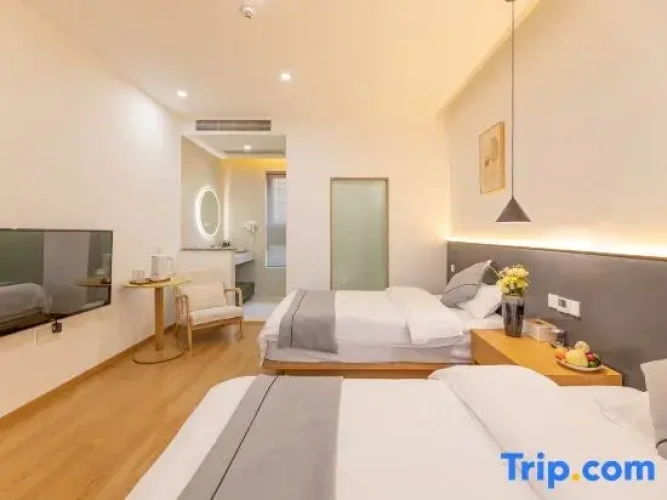 Standard Twin room with sunset view