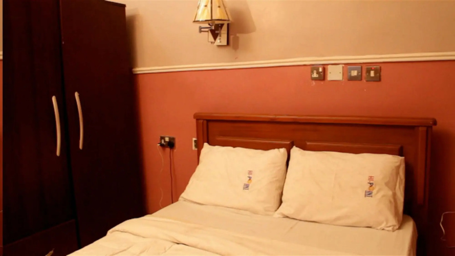 Hi Point Hotel & Suites