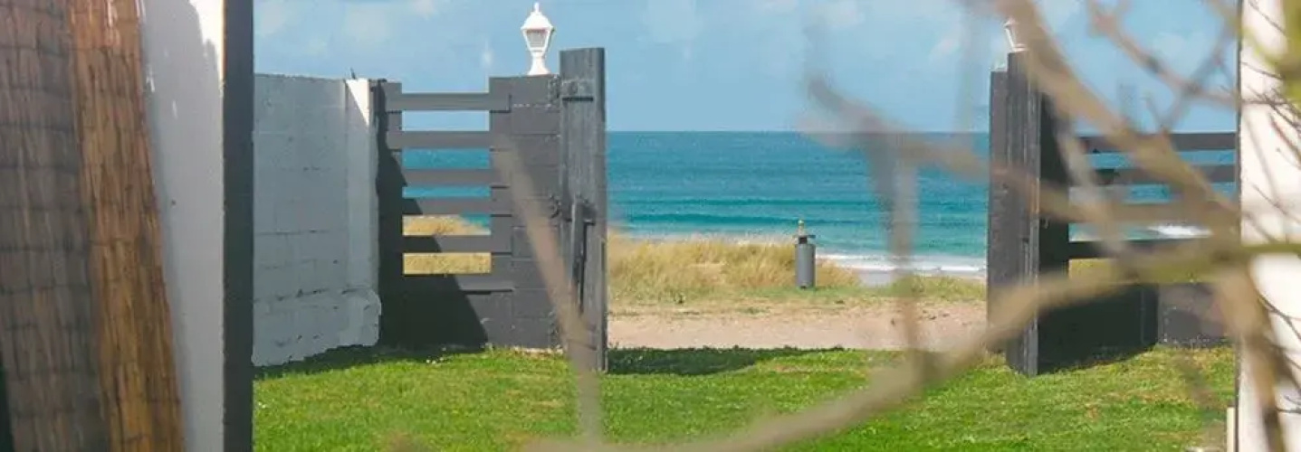 7feetsurfcamp