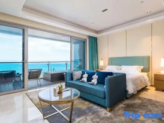 2 Bedrooms Deluxe Suite with garden view