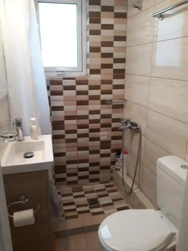 Fully renovated small & cosy studio
