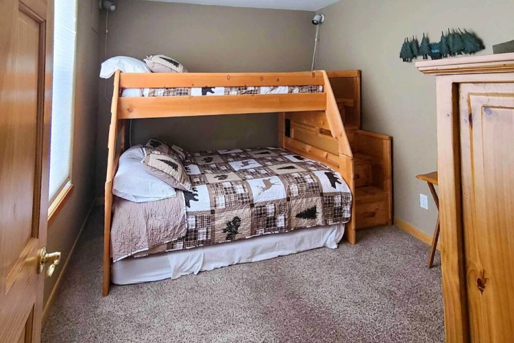 11 Mi to Keystone: Silverthorne Condo w/ Deck