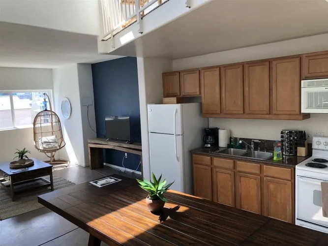 1 Bedroom Comfort Apartment with balcony and with bay view