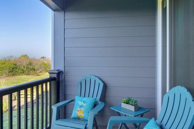 1 Bedroom Apartment with balcony