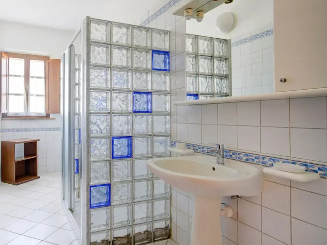 Apartment in Peccioli With Pool