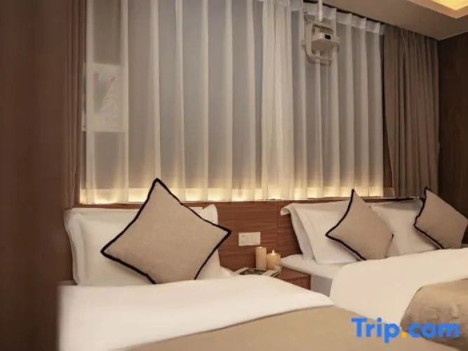 Premium Twin room