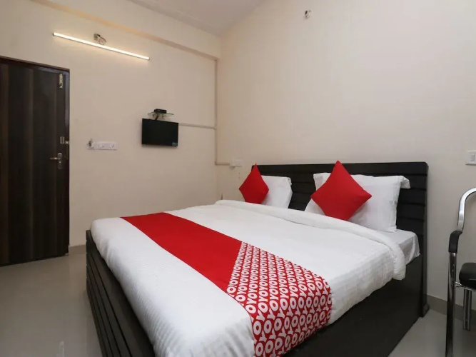 Aviraj By OYO Rooms