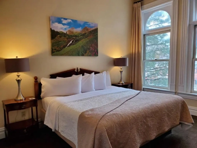 Deluxe Double Suite