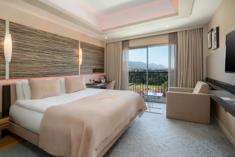 Cratos Premium Hotel & Casino 5
