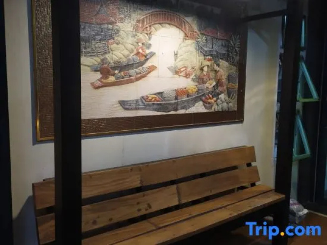 Sisaket PonTaWin Budget Inn
