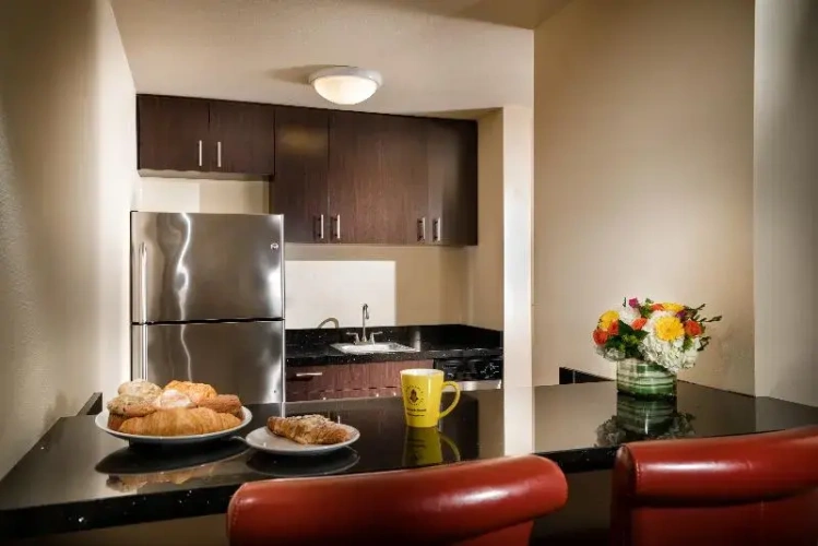1 Bedroom Suite