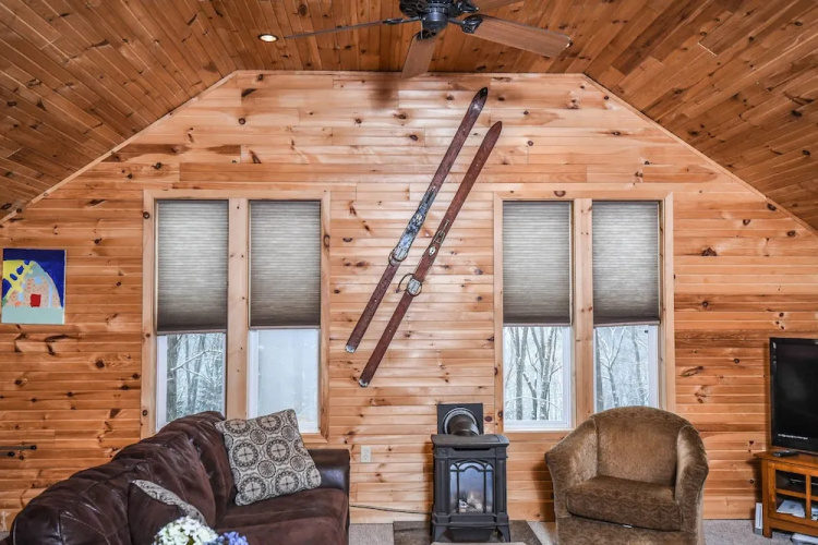 Hideout at Red Pines 3 Bedroom House