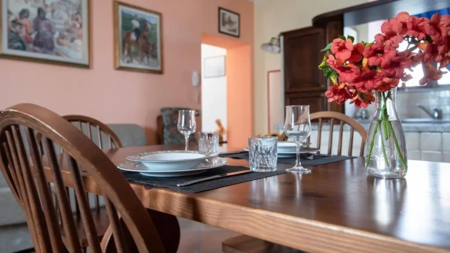 3 Bedrooms Apartment
