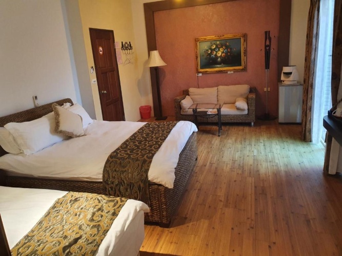 Standard Triple room