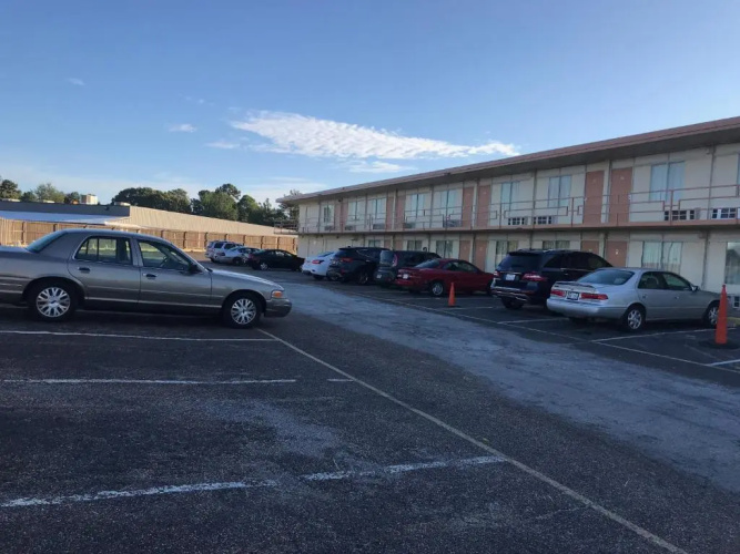 Tyler Inn  Suites