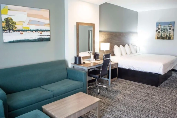 1 Bedroom Double Suite