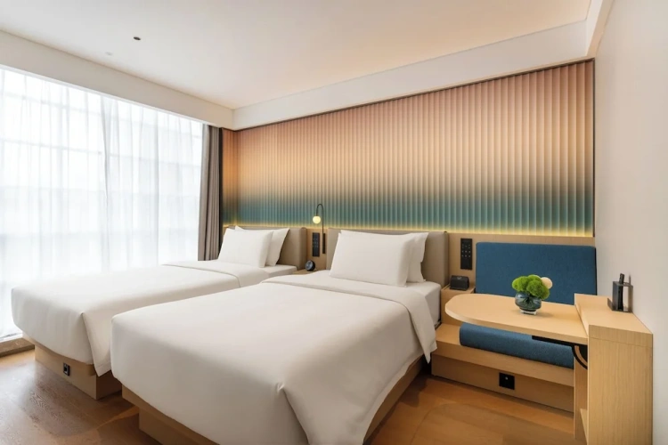Executive Quadruple room with city view