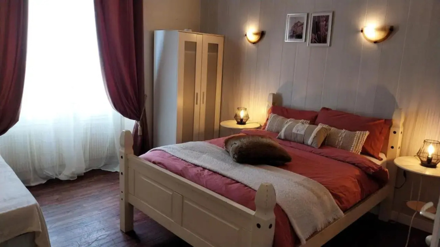 7 Bed & Breakfast