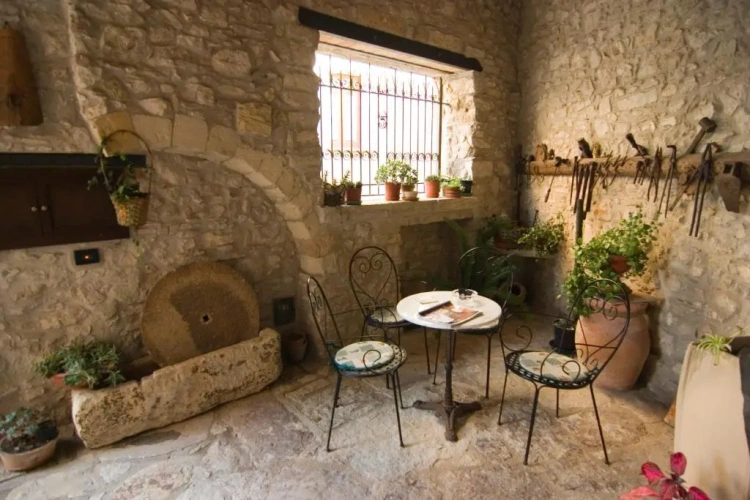 2 Bedrooms Duplex Apartment