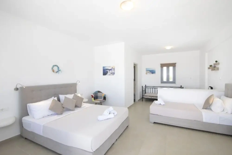 Superior Triple room with balcony