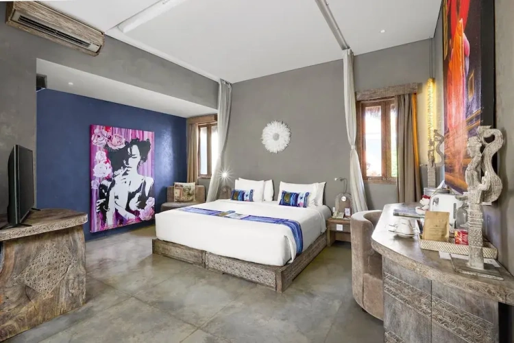 Ethnic Suite