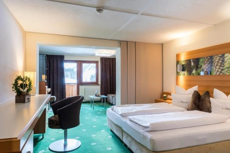 Double Suite