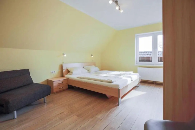 Buedlfarm-Grosse-Wohnung