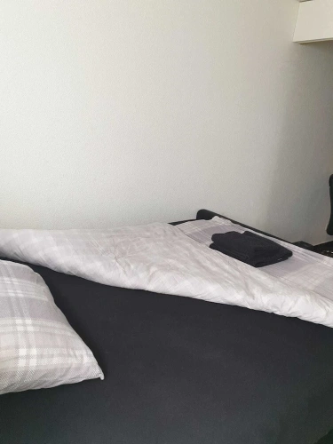 3 Bedrooms Business Apartment