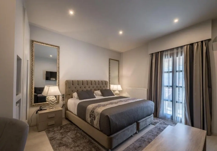 Junior Suite with balcony and with view
