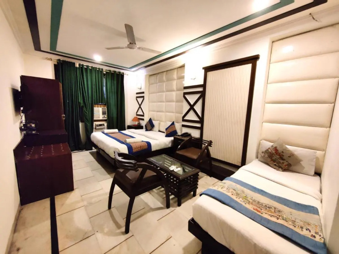 Hotel Unistar