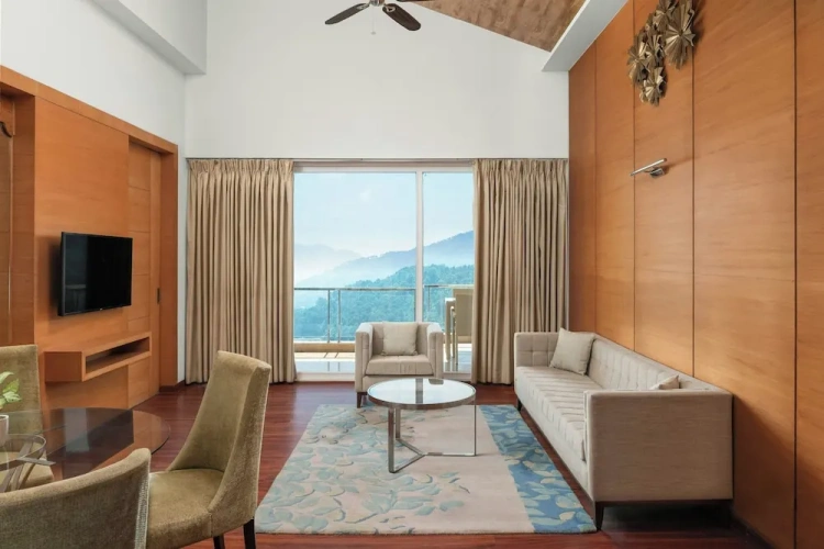 Classic Double Suite with mountain view