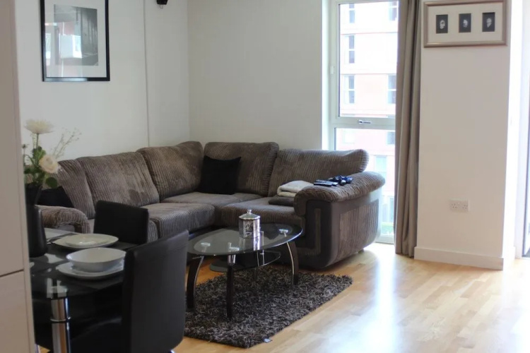 Stratford Luxury Apartment