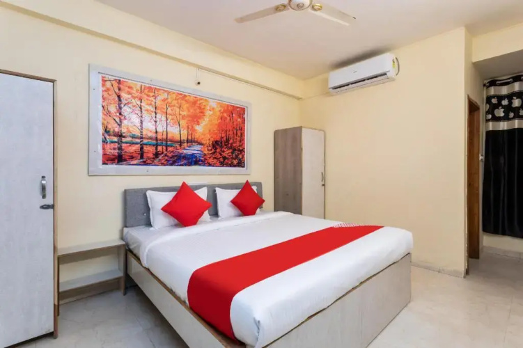 Hotel Kiran Shri By OYO Rooms