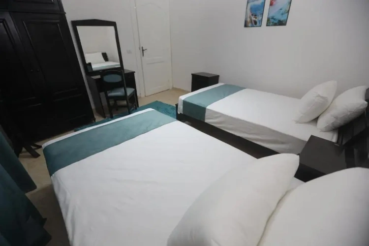 2 Bedrooms Apartment