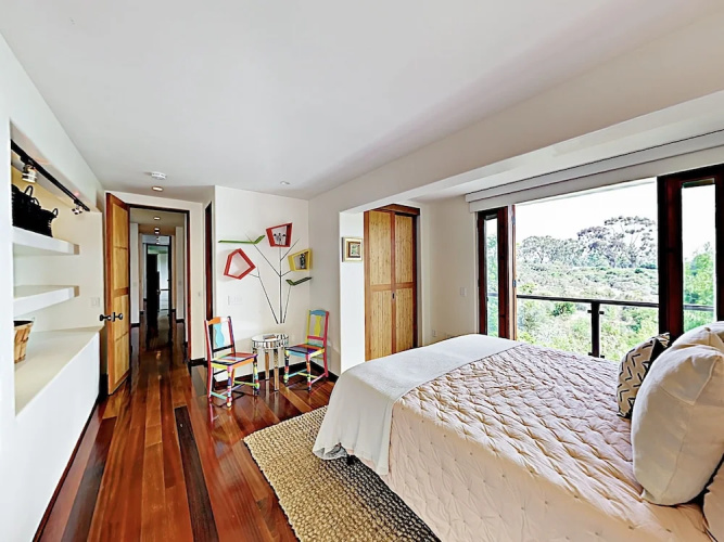 1633 La Jolla - 4 Br Home