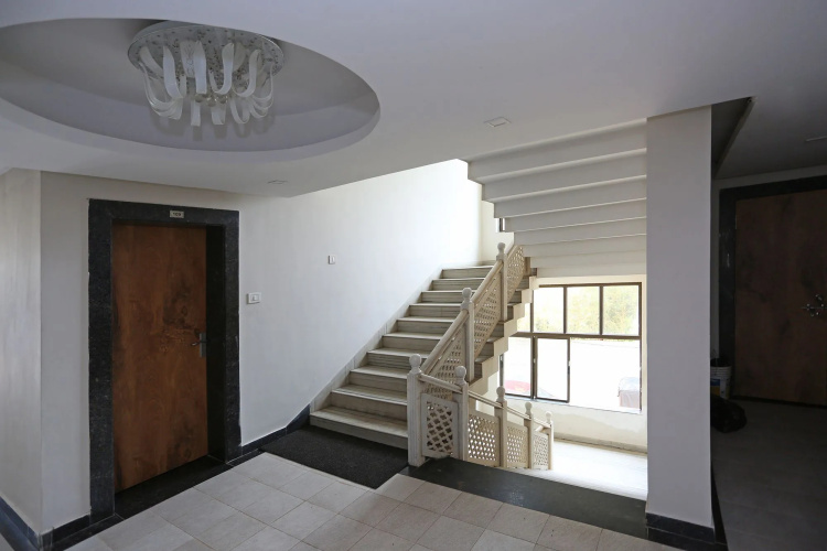 Hotel Mahabir Sheraton by OYO Rooms