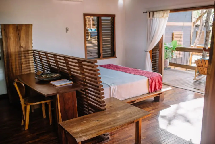 Aqua Oceanfront Resort & Residences