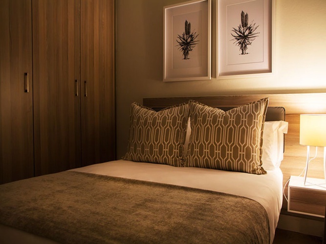 2 Bedrooms Apartment