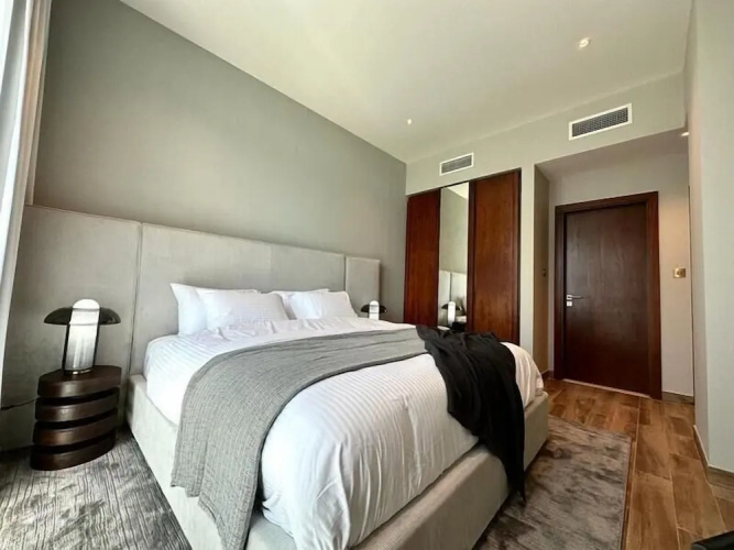 Panoramic 2BR with Marina View