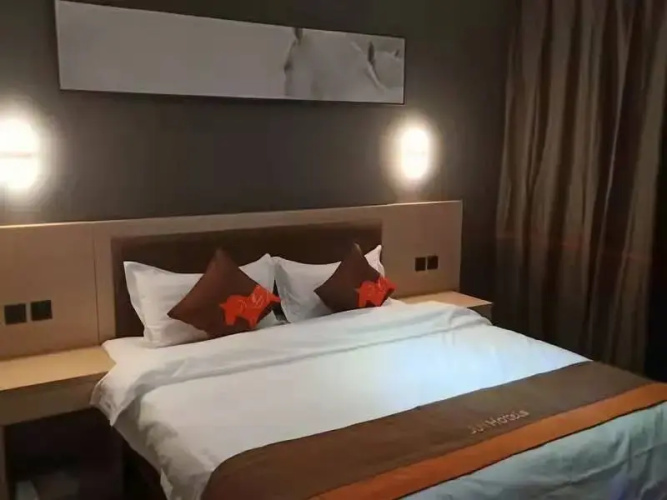 Junyi Chain Hotel (Hohhot Wanda)
