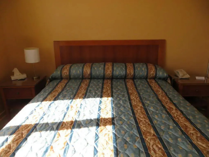 Athabasca Valley Inn & Suites