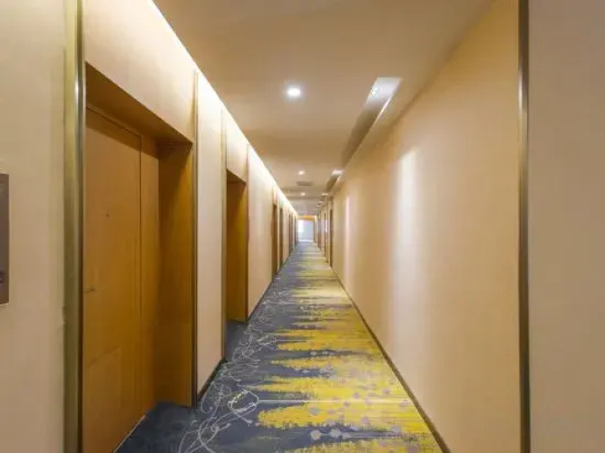 Gopher Wood hotel