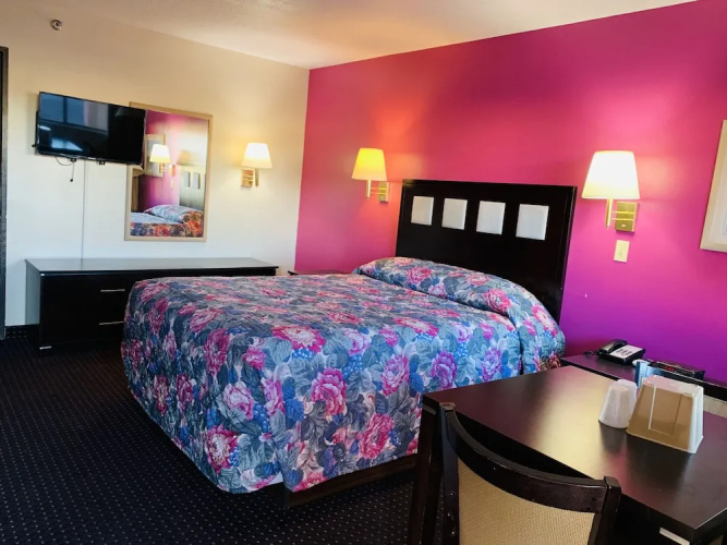 Luxury Inn