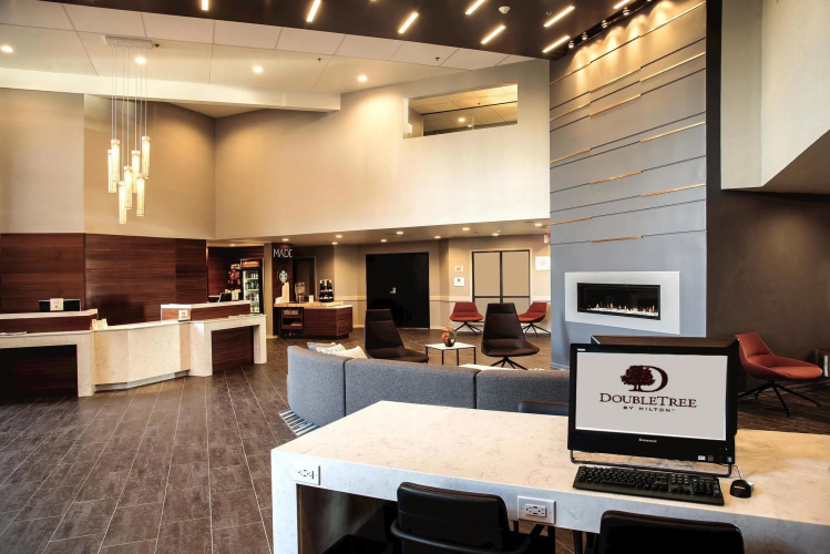 Doubletree by Hilton Hotel Racine Harbourwalk