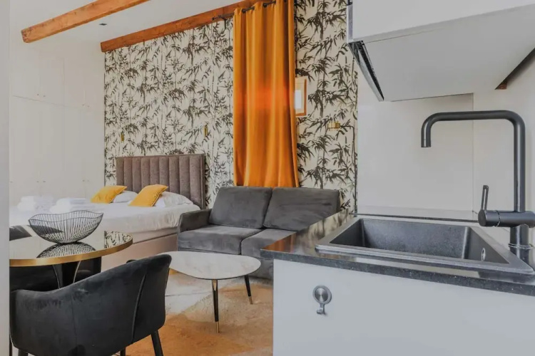 Charming Studio - 2P - Courcelles