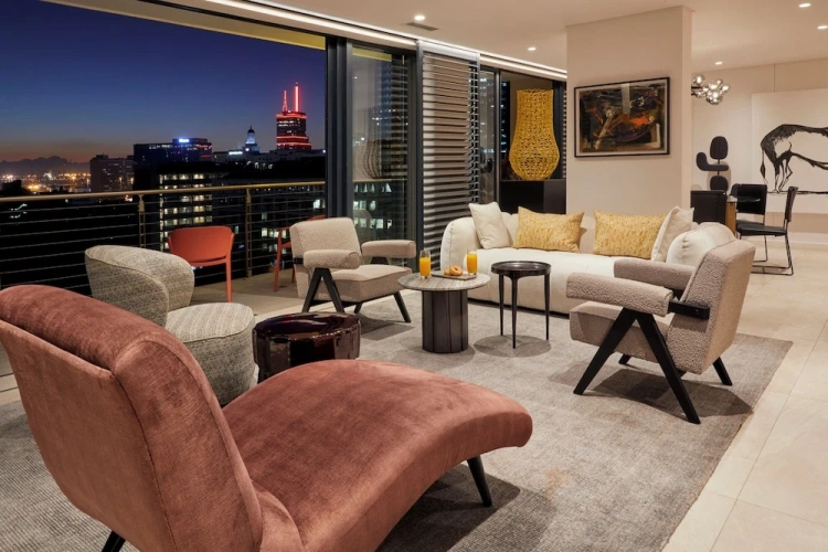 3 Bedrooms Deluxe Apartment with balcony and with harbour view