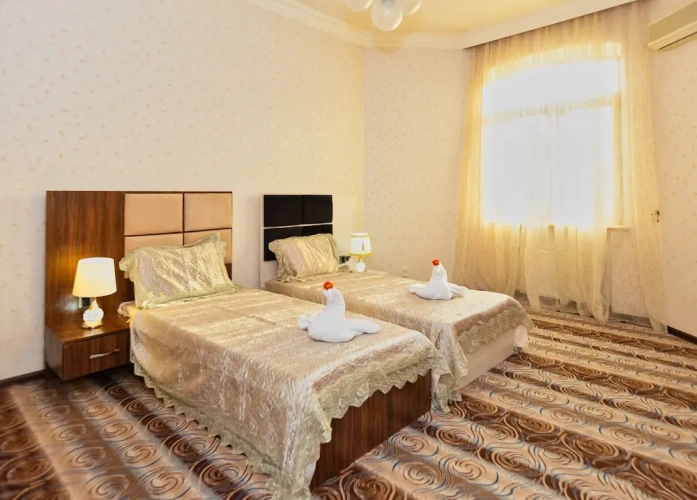 Standard Triple room