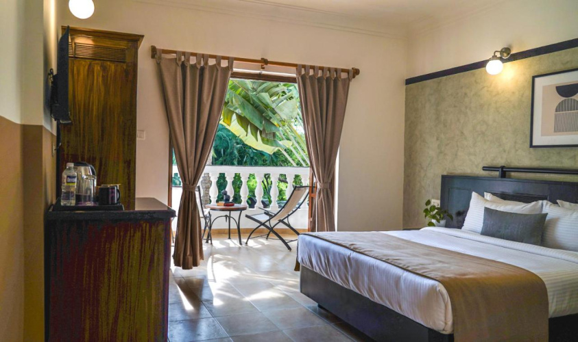 Bellflower Alidia Beach Resort