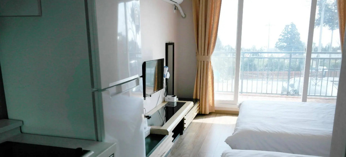 Stone And Wind Resort